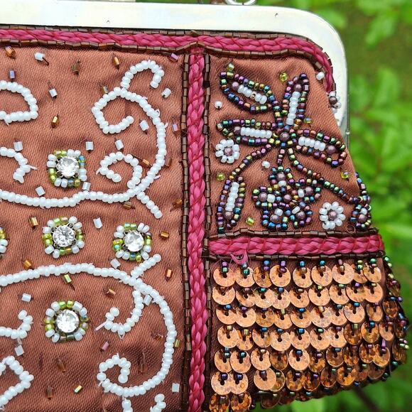 Handbeaded Sequin Kiss Lock Mini Purse Beaded Handle Floral Embellished Handbag - Picture 9 of 15